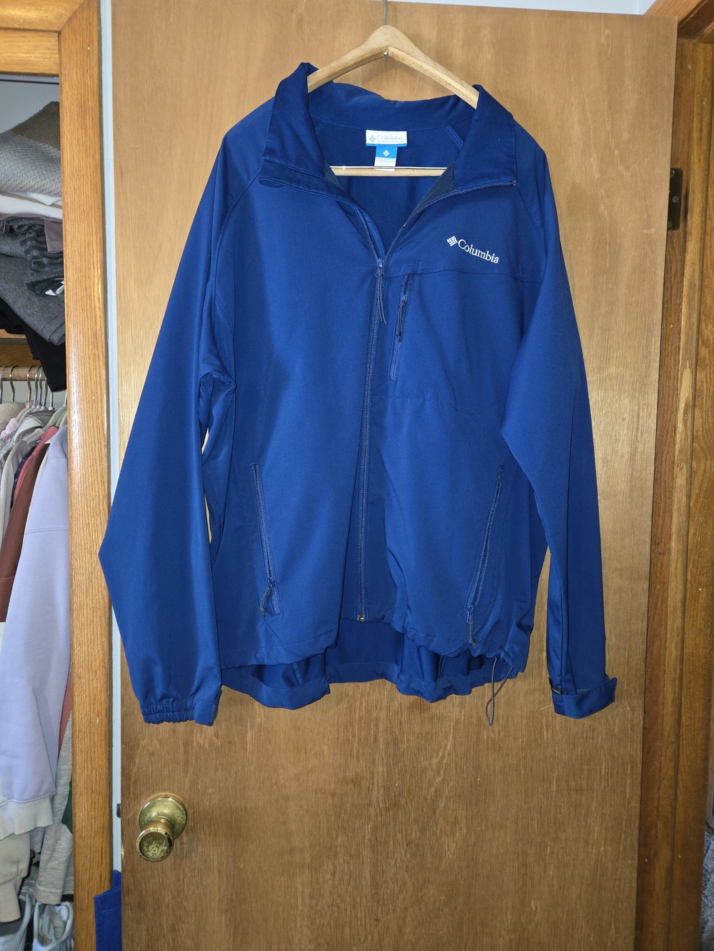 Columbia Men's Navy Blue Windbreaker Jacket
